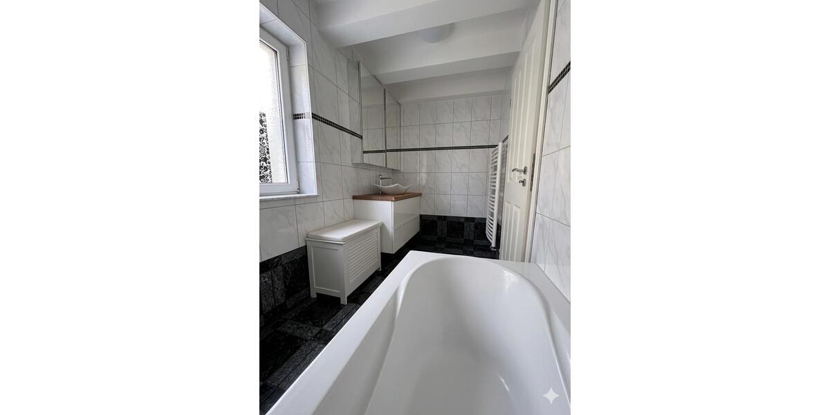 Maisonettenwohnung Stuttgart Stuttgart-Süd - 3 Zimmer, 72 m&sup2;, 1.600&euro; | Angebot:26634931