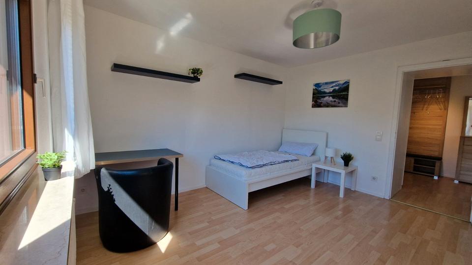 Etagenwohnung Renningen - 1 Zimmer, 14 m&sup2;, 475&euro; | Angebot:27554899