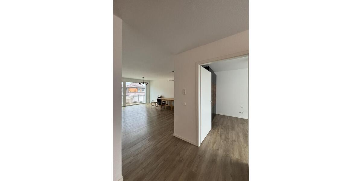 Etagenwohnung Benningen am Neckar - 3 Zimmer, 84 m&sup2;, 1.230&euro; | Angebot:25974626