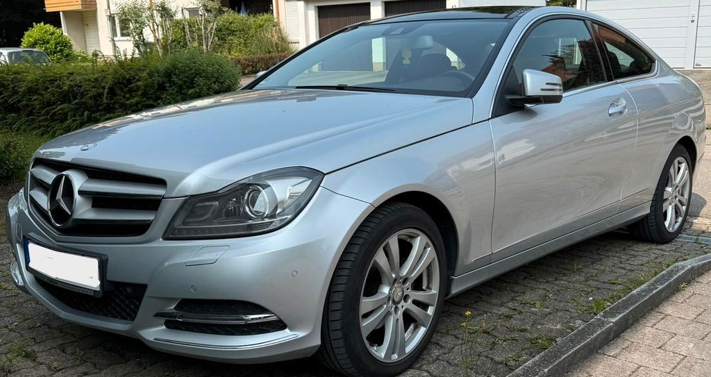 Mercedes-Benz C 180 118.000 km 12.200 &euro; Ditzingen 71254