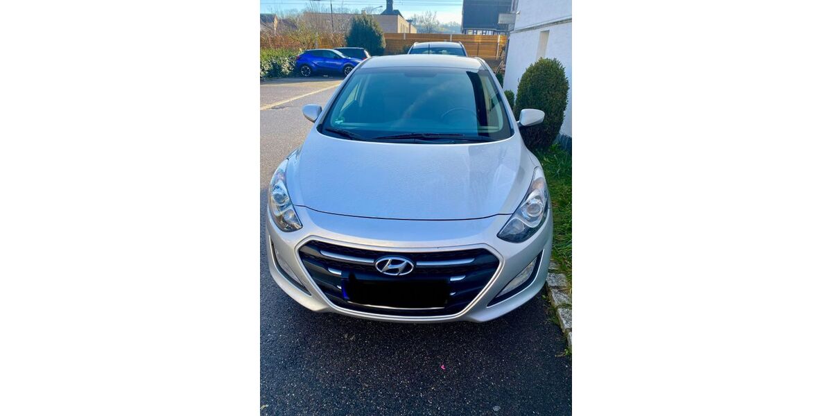 Hyundai i30 181.000 km 7.100 &euro; Ebersbach an der Fils 73061