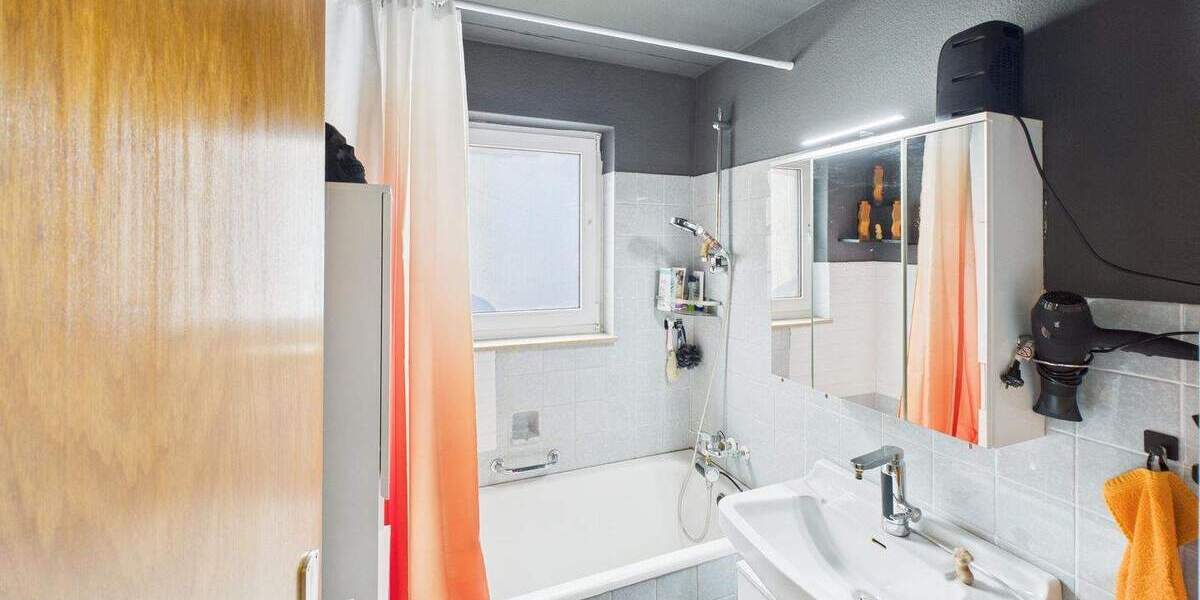 Etagenwohnung Freiberg Heutingsheim - 3 Zimmer, 70 m&sup2;, 239.000&euro; | Angebot:25663324