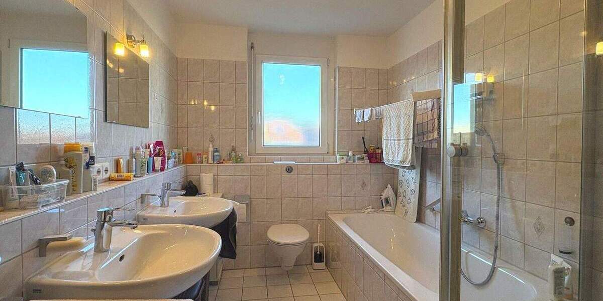 Reihenmittelhaus Stuttgart Vaihingen - 6 Zimmer, 150 m&sup2;, 729.000&euro; | Angebot:25781237