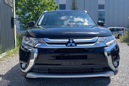 Mitsubishi Outlander 147.000 km 14.799 &euro; Sindelfingen 71069