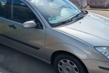 Ford Focus 262.000 km 1.100 &euro; Großbettlingen 72663