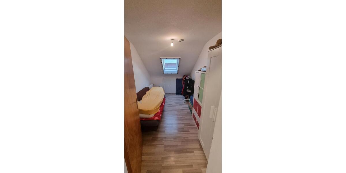 Dachgeschoßwohnung Rutesheim - 3 Zimmer, 55 m&sup2;, 595&euro; | Angebot:25986880