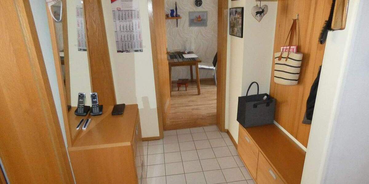 Etagenwohnung Göppingen Jebenhausen - 2 Zimmer, 63 m&sup2;, 159.000&euro; | Angebot:25778527