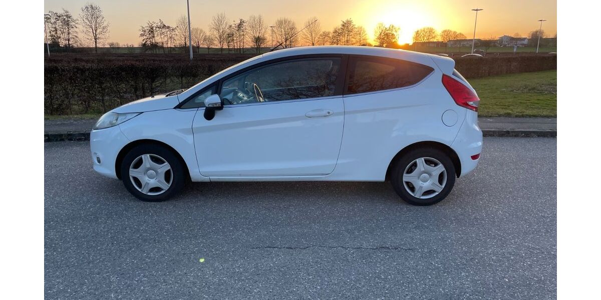 Ford Fiesta 193.000 km 2.100 &euro; Untergruppenbach 74199