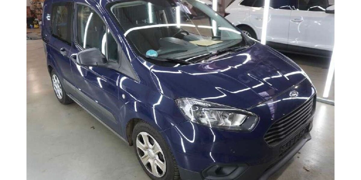 Ford Transit Courier 108.000 km 6.999 &euro; Ditzingen 71254