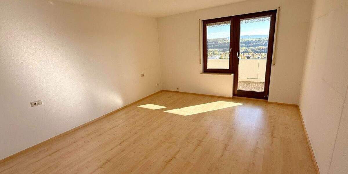 Reihenmittelhaus Reichenbach - 5 Zimmer, 147 m&sup2;, 430.000&euro; | Angebot:25777580