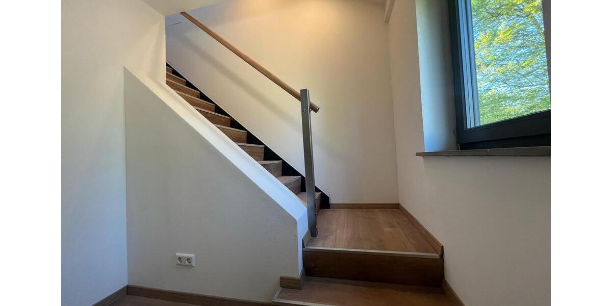 Maisonettenwohnung Sindelfingen - 3.5 Zimmer, 120 m&sup2;, 1.700&euro; | Angebot:26680568