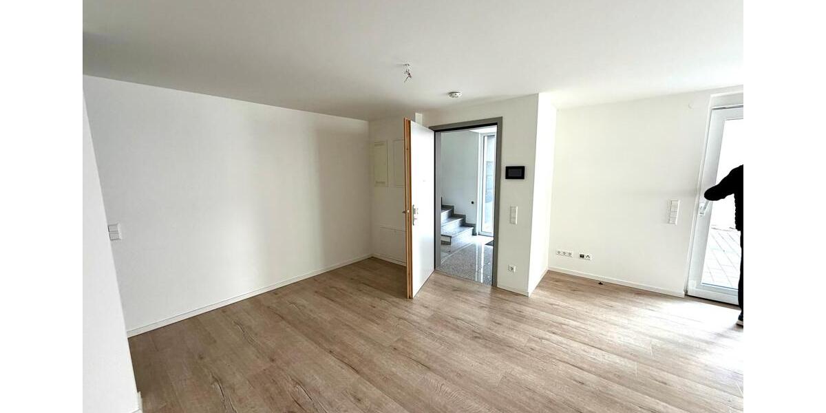 Erdgeschoßwohnung Ditzingen - 2 Zimmer, 58 m&sup2;, 955&euro; | Angebot:25900825
