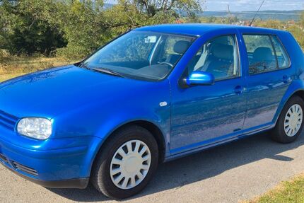 VW Golf 48.300 km 2.900 &euro; Backnang 71522
