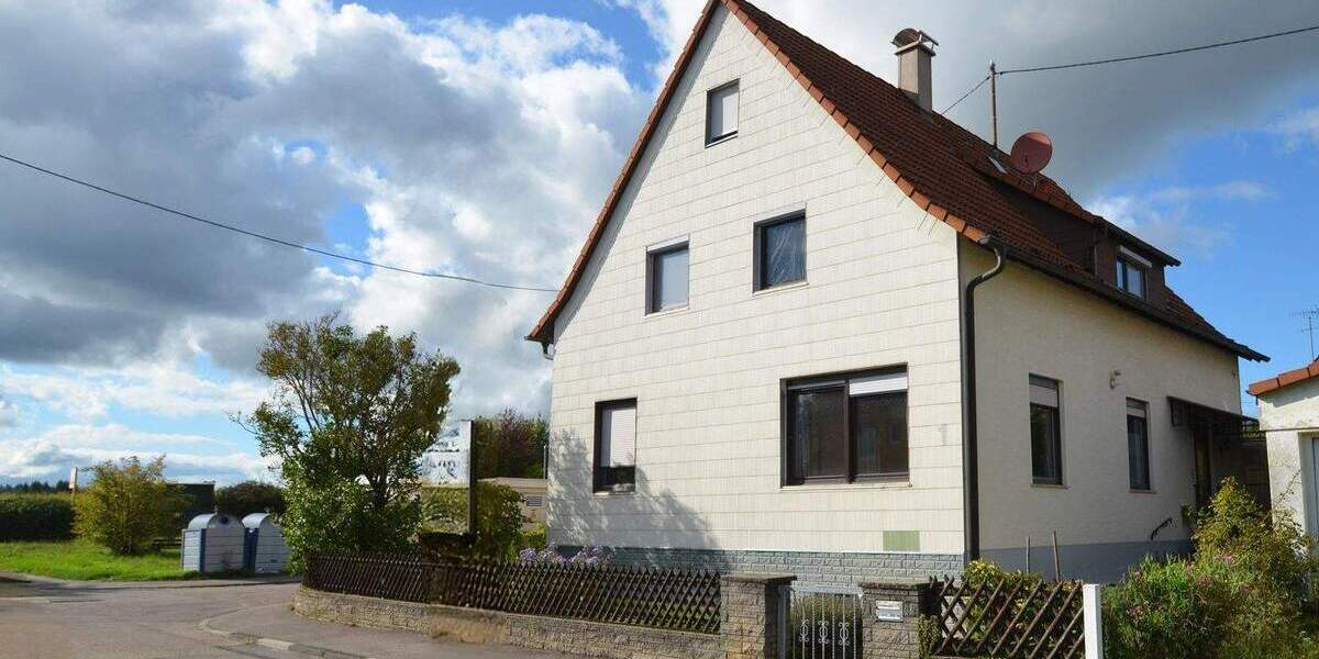 Mehrfamilienhaus, Wohnhaus Rutesheim - 7 Zimmer, 178 m&sup2;, 590.000&euro; | Angebot:25704324