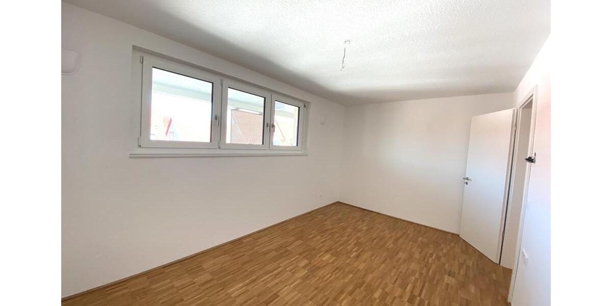 Etagenwohnung Leonberg - 4 Zimmer, 105 m&sup2;, 1.787&euro; | Angebot:23644749