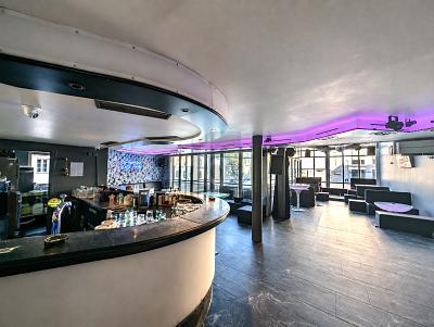 WER IM GLASHOUSE SITZT, SOLLTE LAUTER DREHEN - Gewerbeobjekt Leonberg | Angebot:27229325