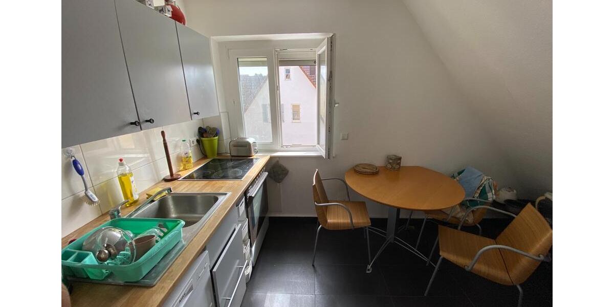 Dachgeschoßwohnung Stuttgart Zuffenhausen - 4 Zimmer, 55 m&sup2;, 239.000&euro; | Angebot:23230902