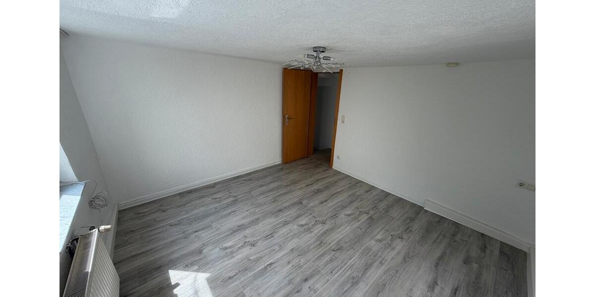 Erdgeschoßwohnung Uhingen - 3 Zimmer, 62 m&sup2;, 800&euro; | Angebot:27534810