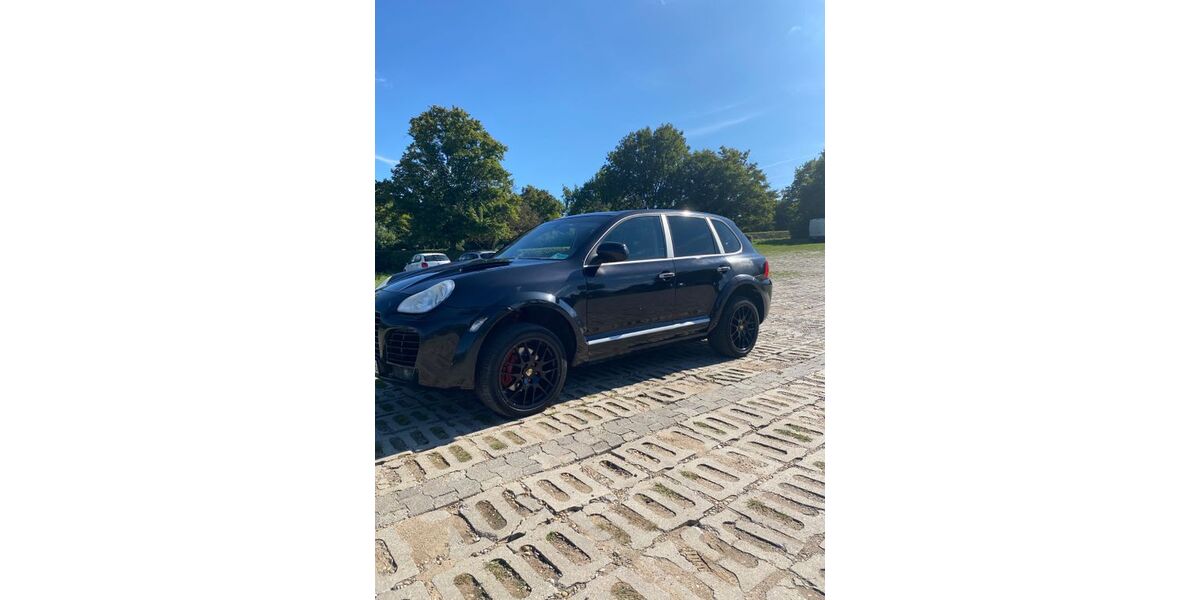 Porsche Cayenne 235.000 km 7.400 &euro; Stuttgart 70191