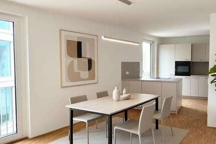 Wohnung Leonberg - 3 Zimmer, 86 m&sup2;, 1.560&euro; | Angebot:25193796