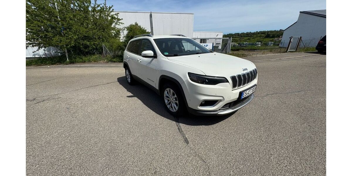Jeep Cherokee 104.378 km 17.700 &euro; Aichwald 73773