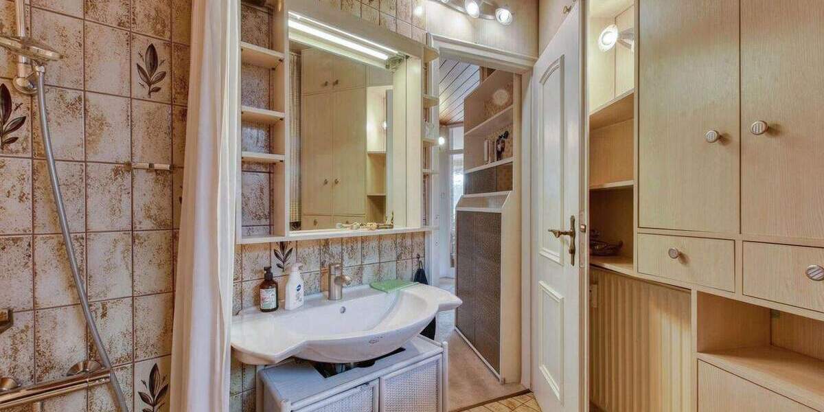 Etagenwohnung Stuttgart Rot - 3 Zimmer, 71 m&sup2;, 210.000&euro; | Angebot:25896204