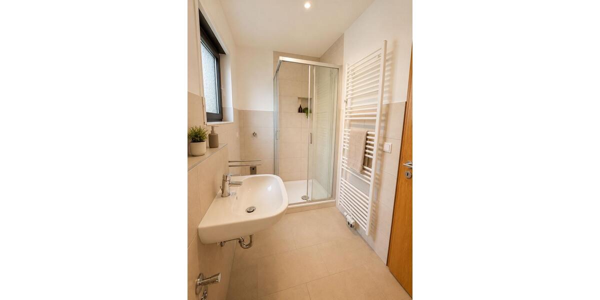 Erdgeschoßwohnung Esslingen am Neckar Brühl - 2.5 Zimmer, 65 m&sup2;, 900&euro; | Angebot:26612879