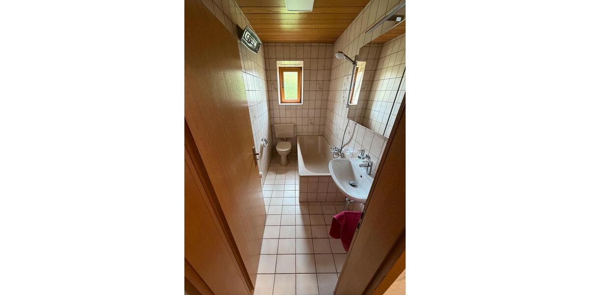 Etagenwohnung Esslingen am Neckar Pliensauvorstadt - 3 Zimmer, 57 m&sup2;, 1.400&euro; | Angebot:26615313