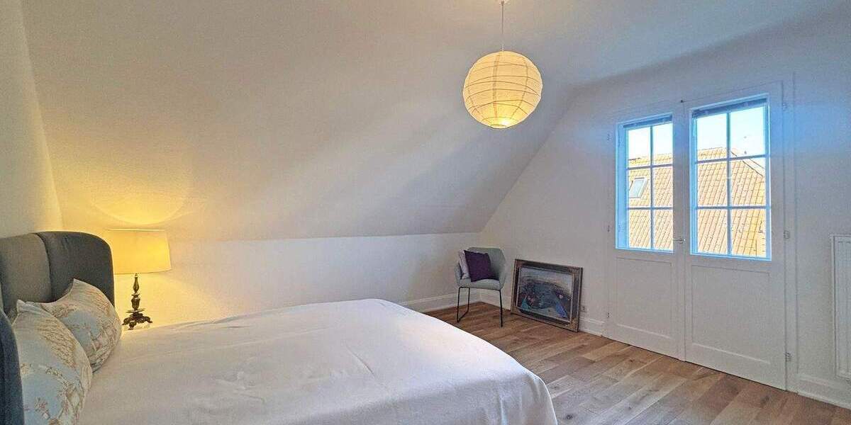 Etagenwohnung Stuttgart Sonnenberg - 4 Zimmer, 108 m&sup2;, 2.150&euro; | Angebot:25704687