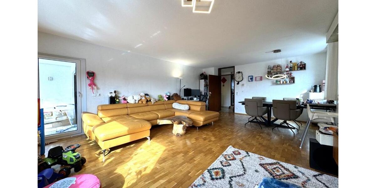 Etagenwohnung Leonberg - 3.5 Zimmer, 91 m&sup2;, 1.250&euro; | Angebot:25974630