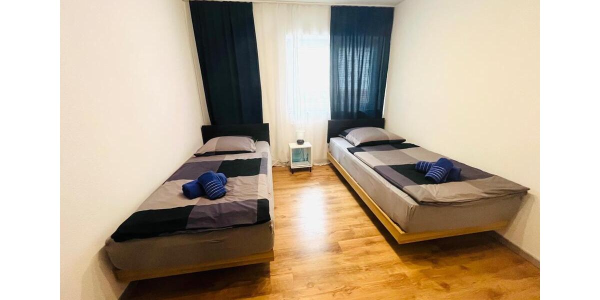 Mehrfamilienhaus, Wohnhaus Neckarwestheim - 11 Zimmer, 210 m&sup2;, 844.000&euro; | Angebot:26048201