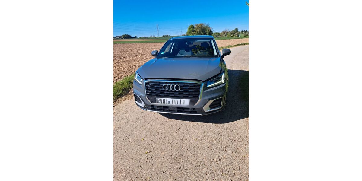 Audi Q2 73.000 km 18.900 &euro; Sindelfingen 71069
