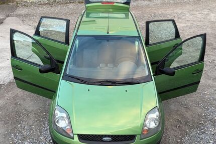 Ford Fiesta 122.610 km 3.490 &euro; Böblingen 71032