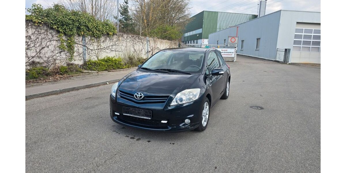 Toyota Auris 77.000 km 5.000 &euro; Möglingen 71696
