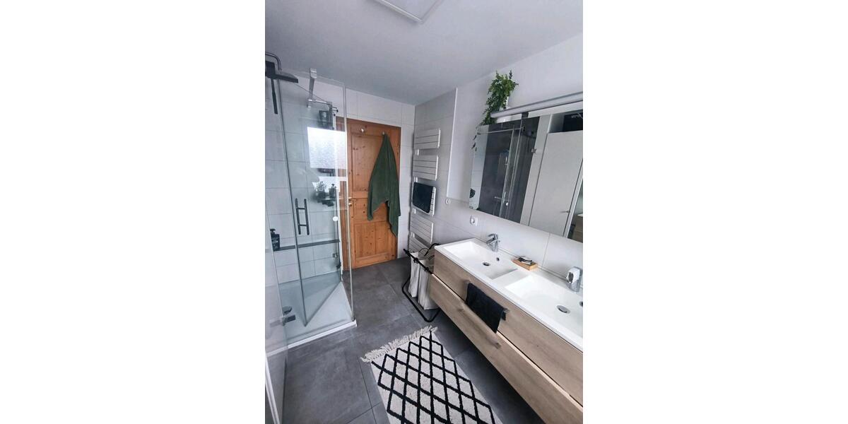 Erdgeschoßwohnung Sachsenheim - 4.5 Zimmer, 88 m&sup2;, 425.000&euro; | Angebot:25561101