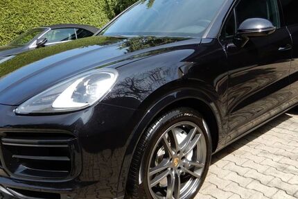 Porsche Cayenne 68.000 km 57.880 &euro; Dettingen unter Teck 73265