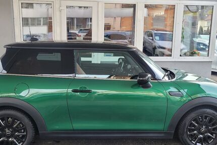 Mini Cooper 45.500 km 22.690 &euro; Stuttgart 70469