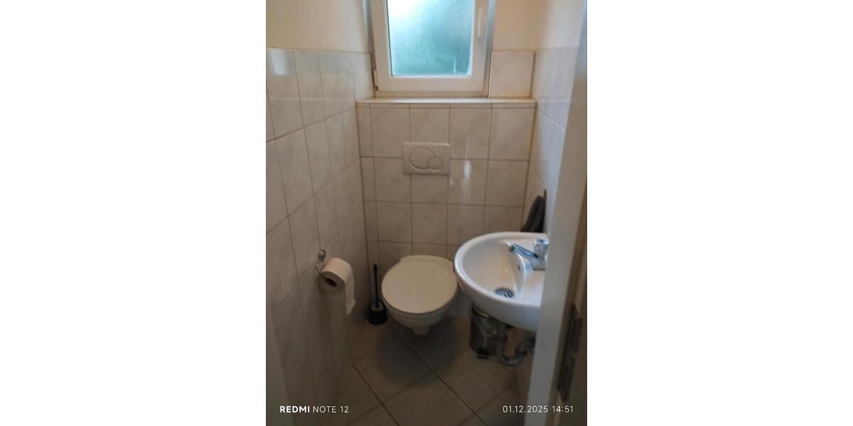 Dachgeschoßwohnung Stuttgart Feuerbach - 2 Zimmer, 88 m&sup2;, 1.100&euro; | Angebot:26488470