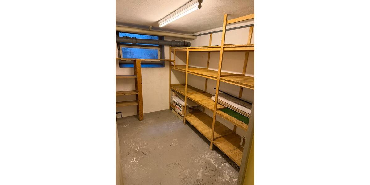 Etagenwohnung Winnenden - 3.5 Zimmer, 70 m&sup2;, 1.100&euro; | Angebot:25729095