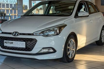 Hyundai i20 101.300 km 7.690 &euro; Lauffen a.N. 74348