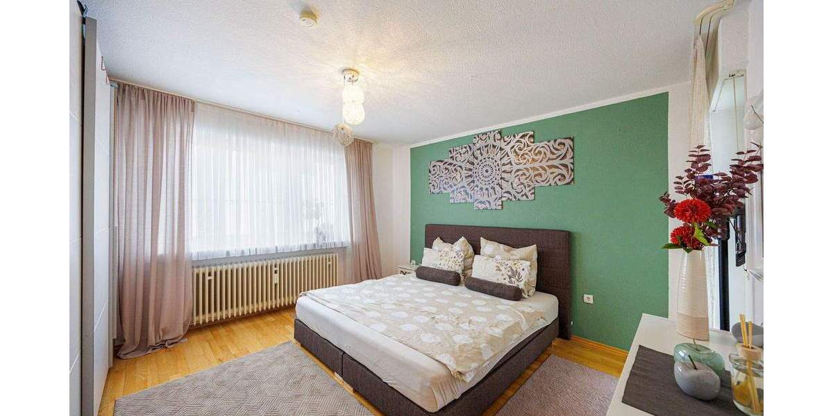 Etagenwohnung Marbach am Neckar Marbach - 3 Zimmer, 94 m&sup2;, 298.000&euro; | Angebot:25801361