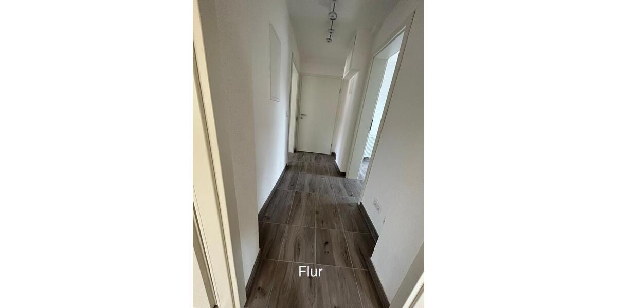 Etagenwohnung Stuttgart Bad Cannstatt - 3 Zimmer, 70 m&sup2;, 1.200&euro; | Angebot:25852569