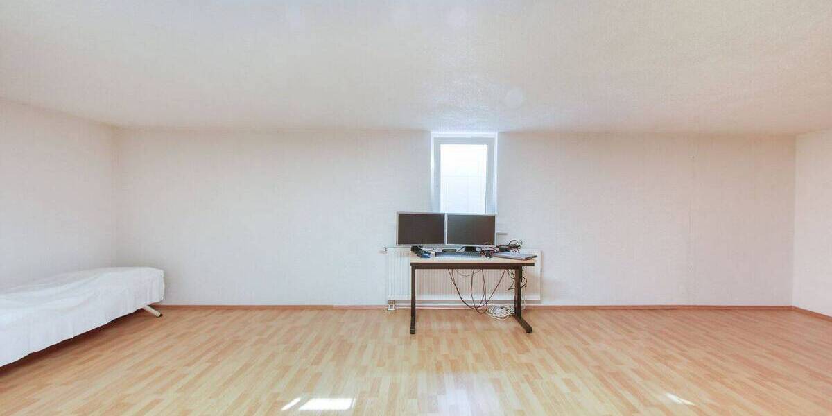 Reihenmittelhaus Stuttgart Zuffenhausen - 4 Zimmer, 119 m&sup2;, 700.000&euro; | Angebot:25670991