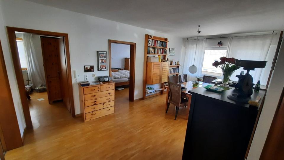 Etagenwohnung Ludwigsburg Oßweil - 3.5 Zimmer, 96 m&sup2;, 1.160&euro; | Angebot:26658399