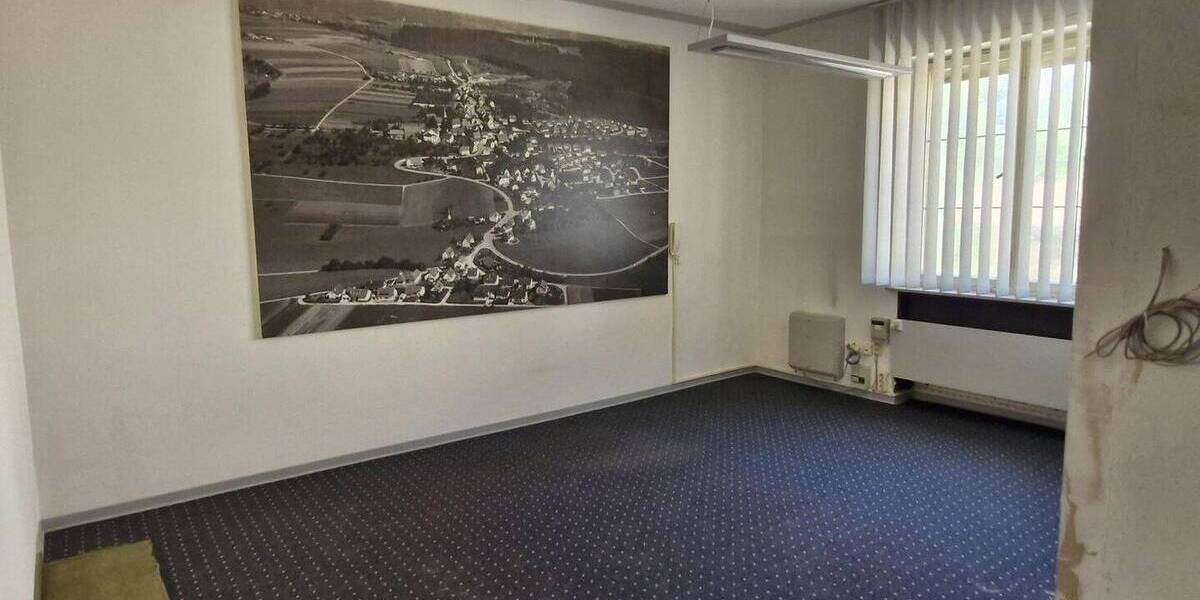 Einfamilienhaus Börtlingen - 9 Zimmer, 227 m&sup2;, 385.000&euro; | Angebot:25802742