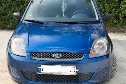 Ford Fiesta 127.000 km 2.500 &euro; Nürtingen 72622