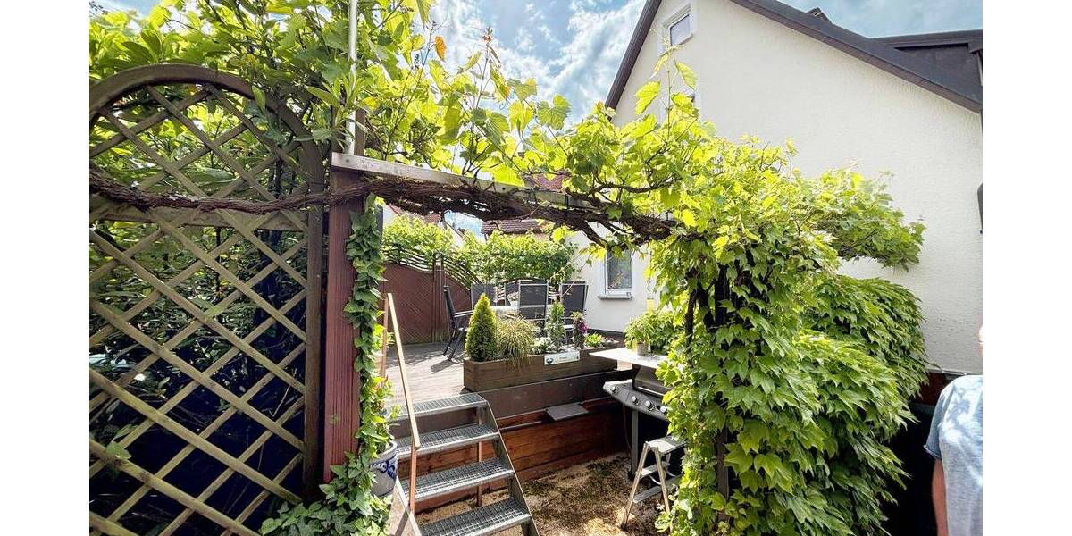 Mehrfamilienhaus, Wohnhaus Stuttgart Feuerbach - 3 Zimmer, 118 m&sup2;, 489.000&euro; | Angebot:25704674