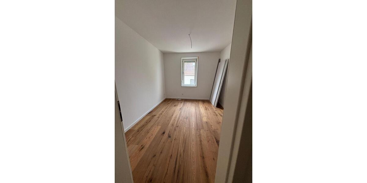 Etagenwohnung Stuttgart Zuffenhausen - 3 Zimmer, 65 m&sup2;, 1.254&euro; | Angebot:25475762