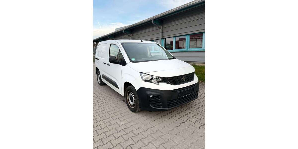 Peugeot Partner 100.000 km 8.399 &euro; Fellbach 70736