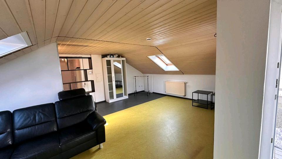 Dachgeschoßwohnung Ostfildern - 1 Zimmer, 35 m&sup2;, 700&euro; | Angebot:25336234